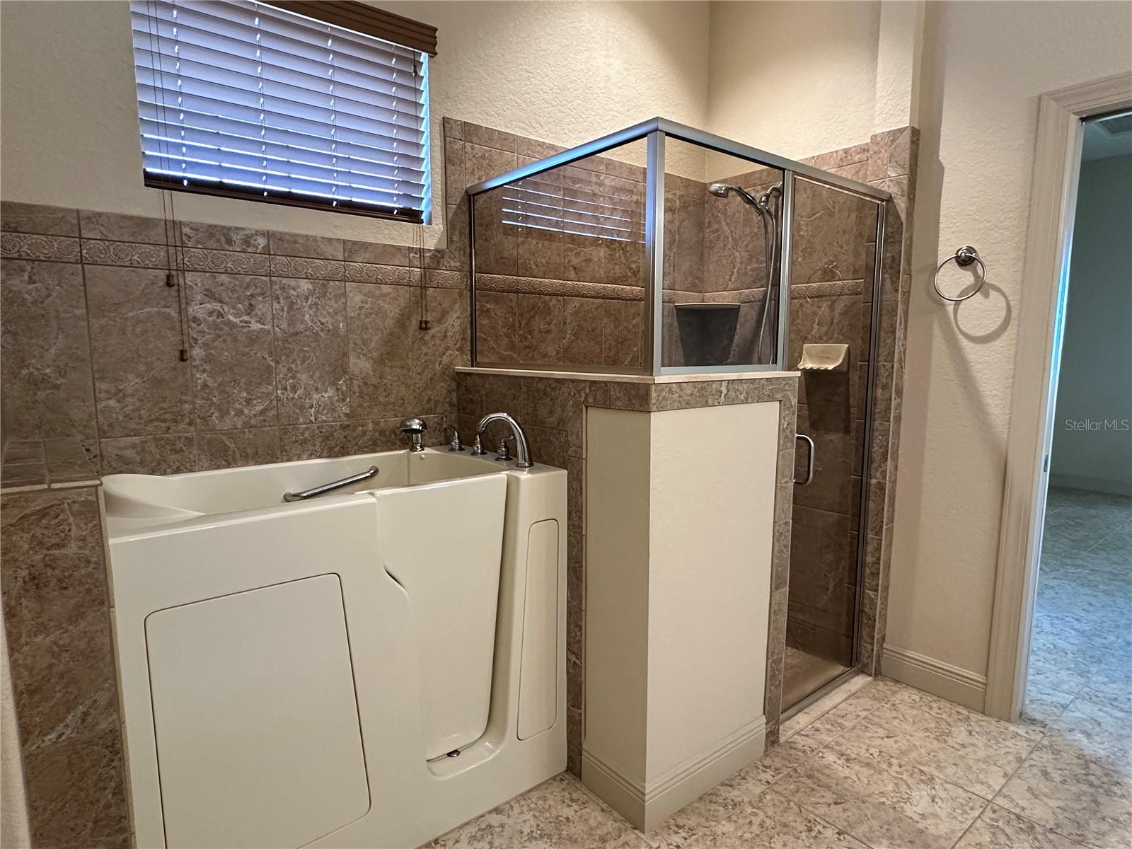 584 MEANDERING WAY, POLK CITY, FL, 33868