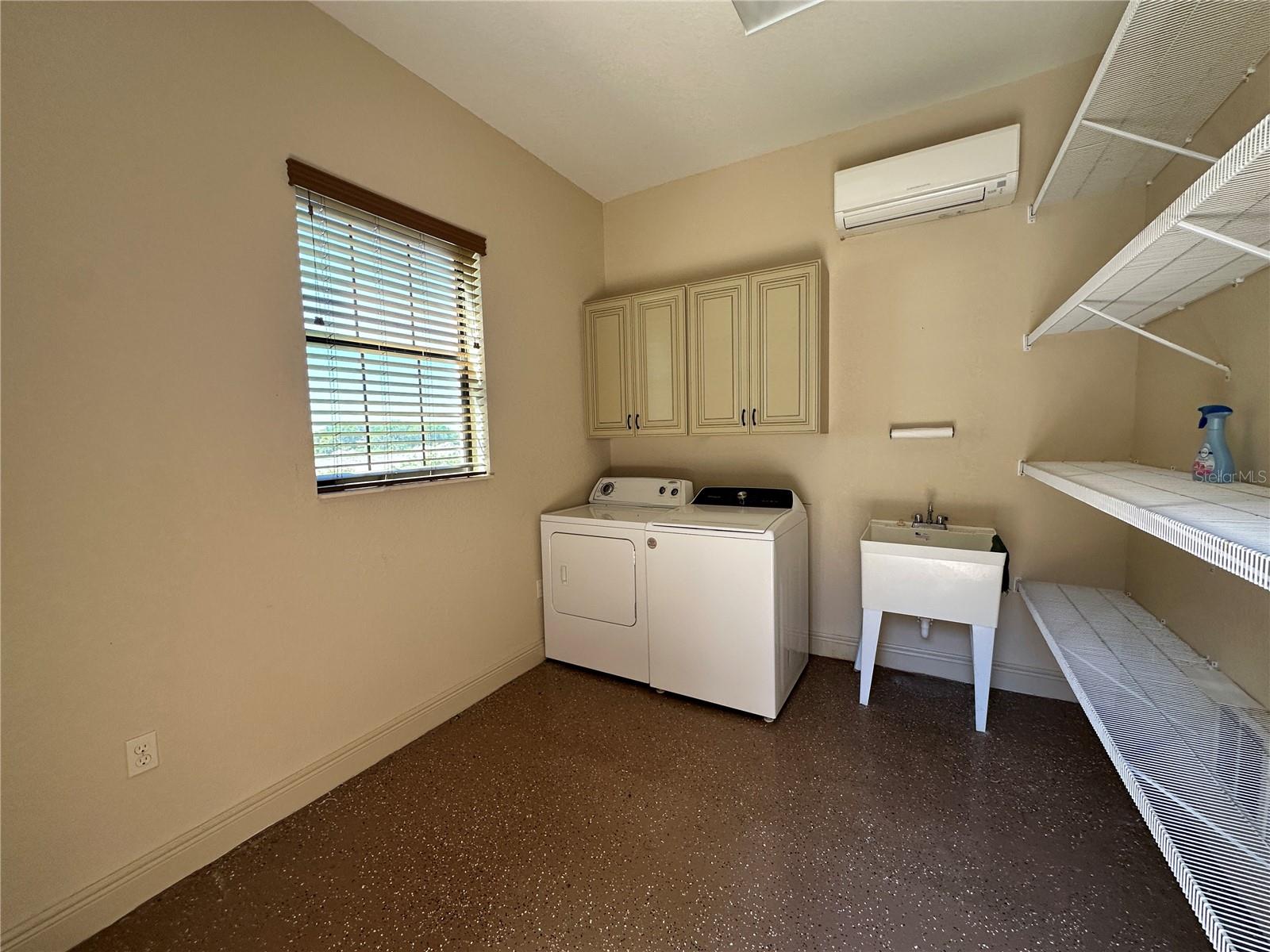 584 MEANDERING WAY, POLK CITY, FL, 33868