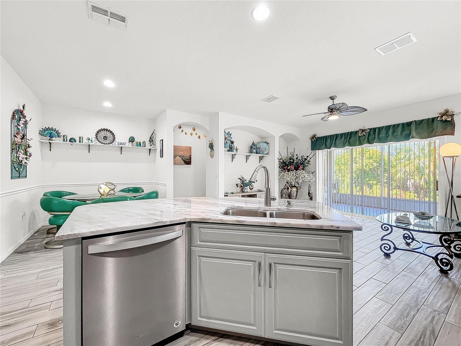 2325 PLEASANT HILL LN, HOLIDAY, FL, 34691