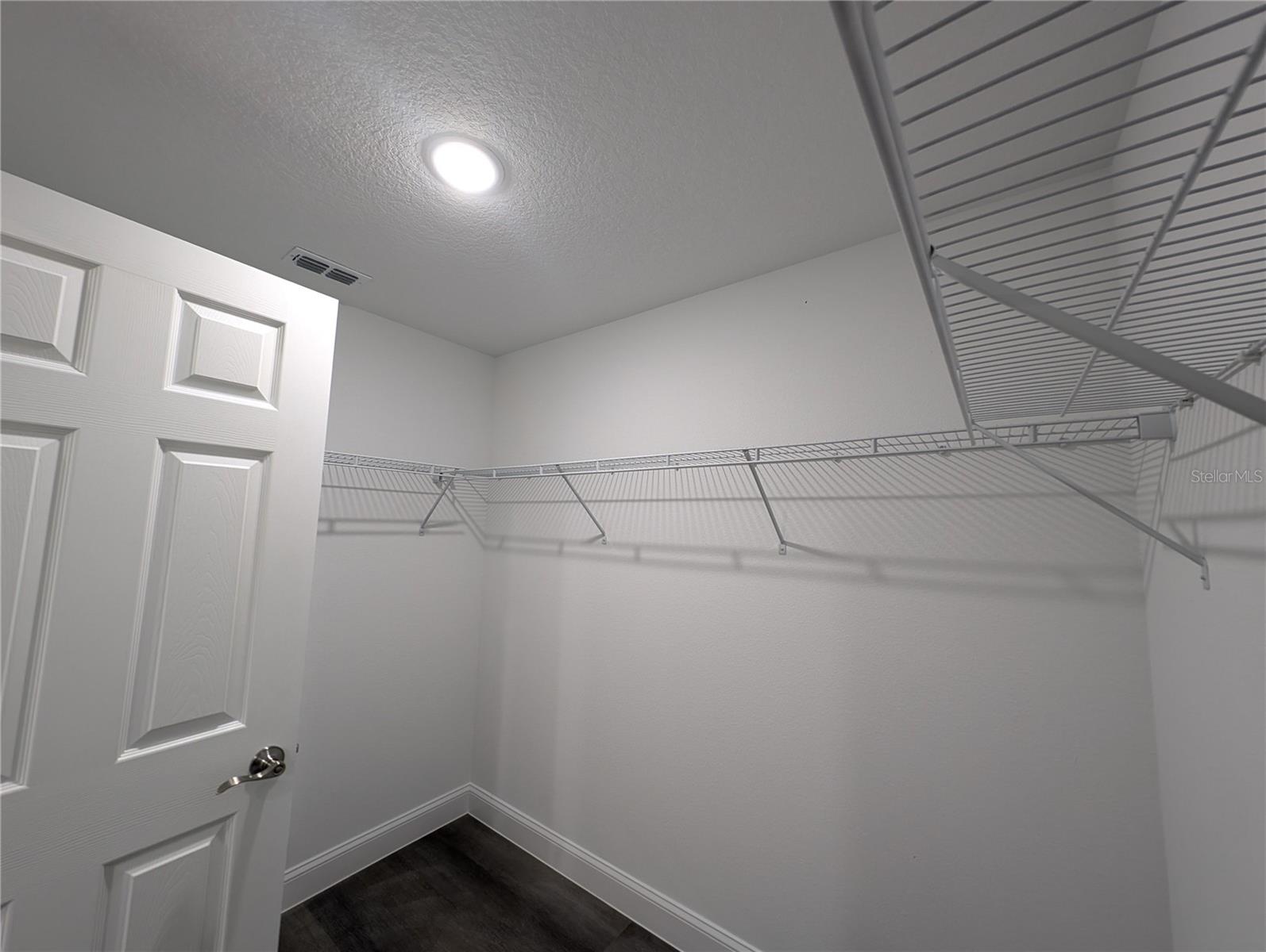174 KROLL LN, LADY LAKE, FL, 32159