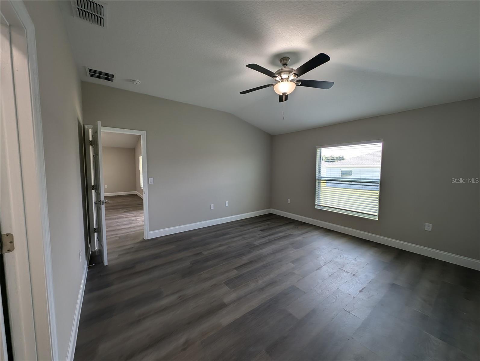 174 KROLL LN, LADY LAKE, FL, 32159