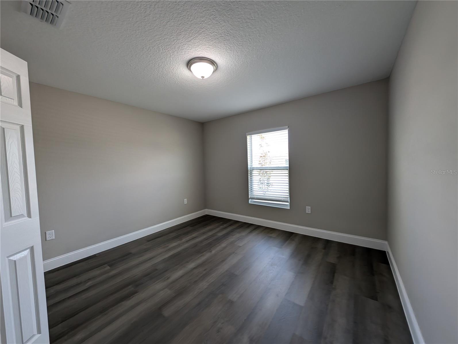 174 KROLL LN, LADY LAKE, FL, 32159