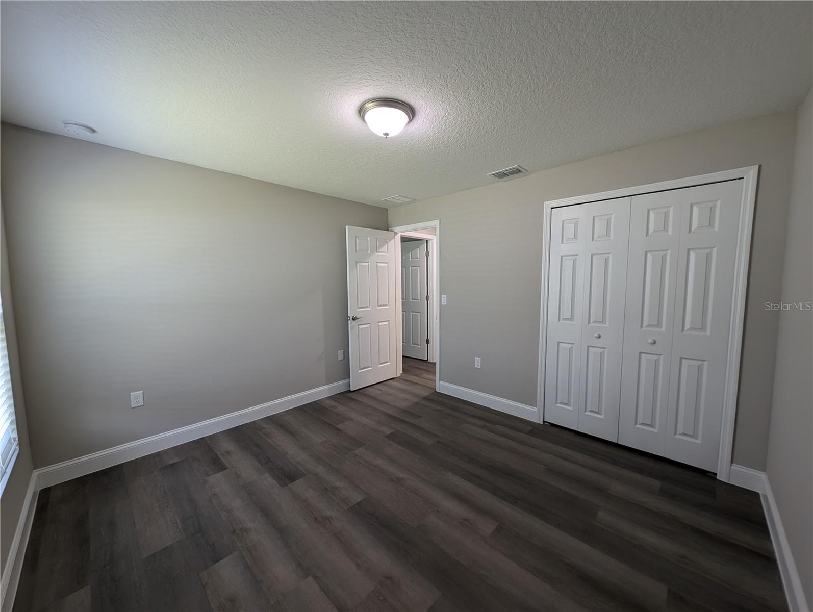183 HOLSTON LN, LADY LAKE, FL, 32159