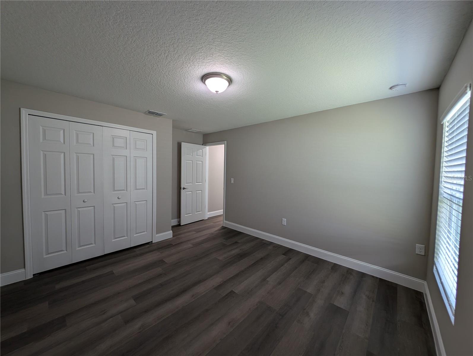 183 HOLSTON LN, LADY LAKE, FL, 32159