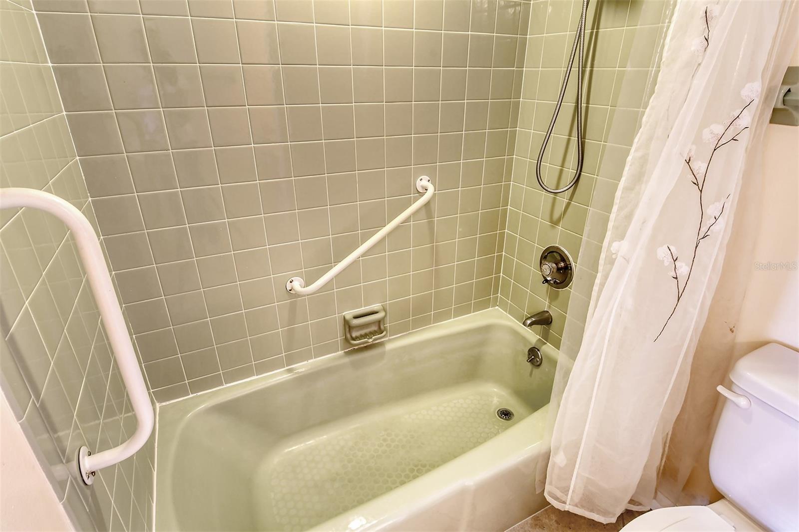 19 WHISPERING SANDS DR #204, SARASOTA, FL, 34242