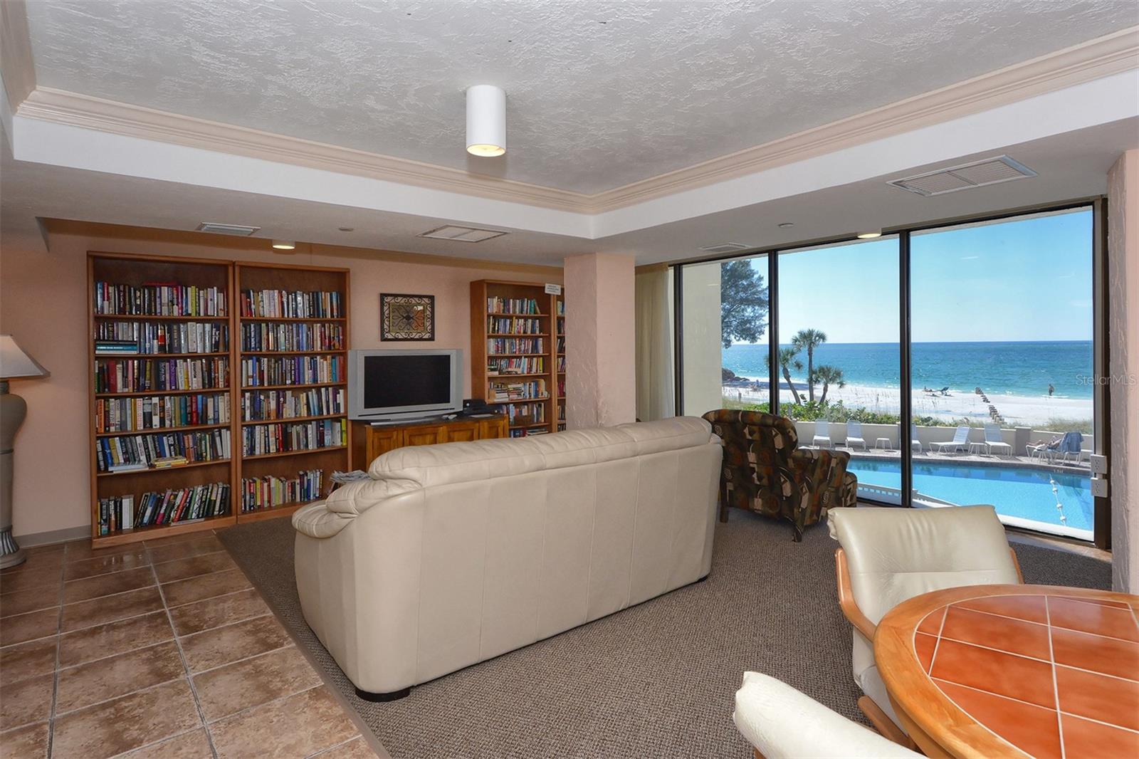 19 WHISPERING SANDS DR #204, SARASOTA, FL, 34242