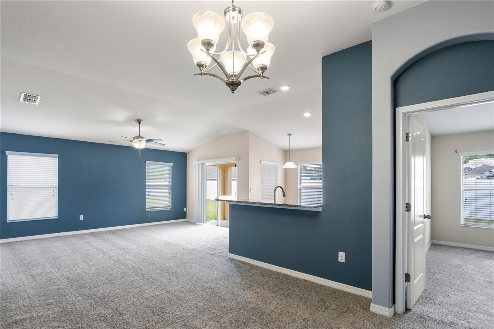 932 MEADOW GLADE DR, RUSKIN, FL, 33570