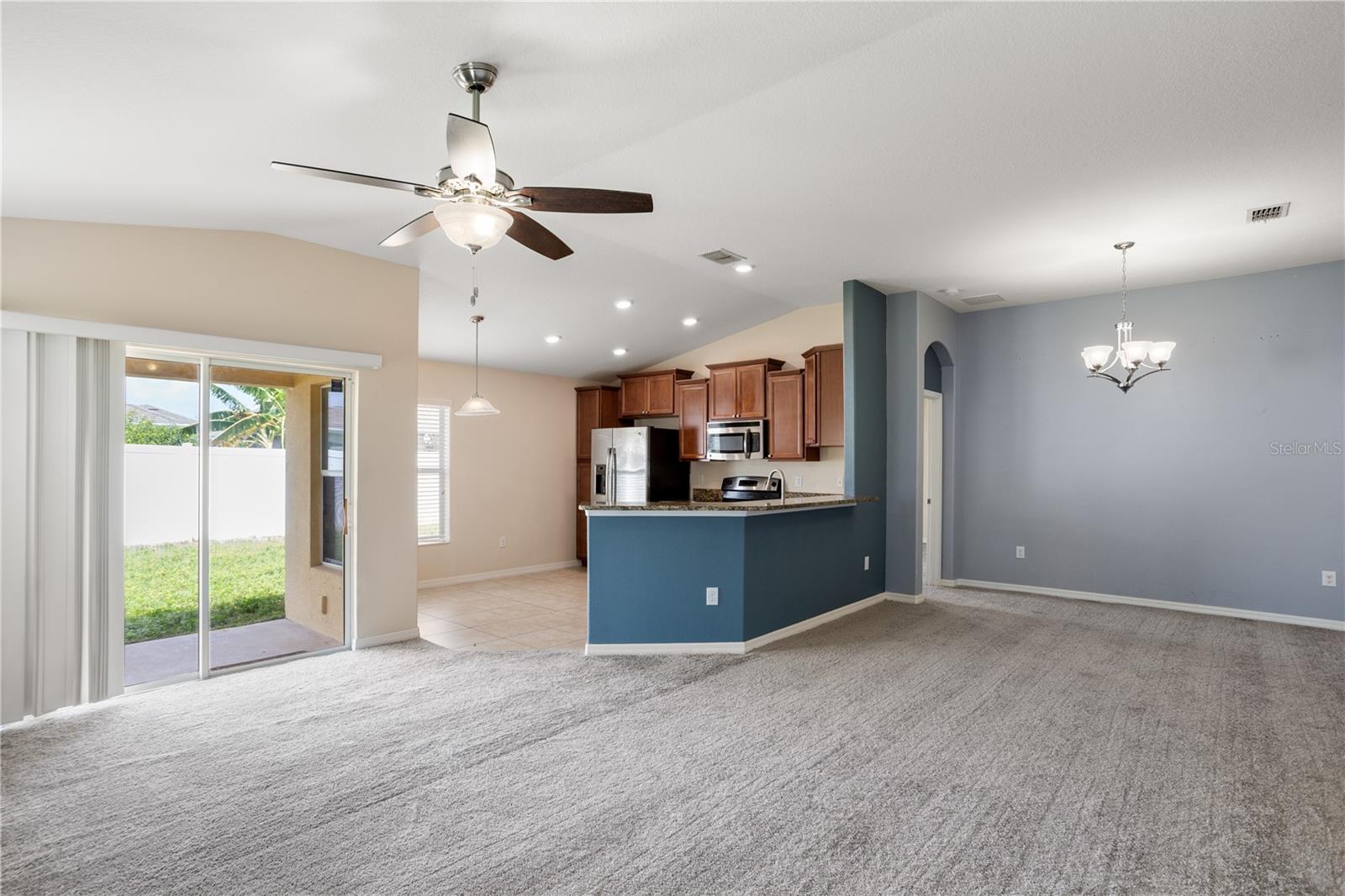 932 MEADOW GLADE DR, RUSKIN, FL, 33570