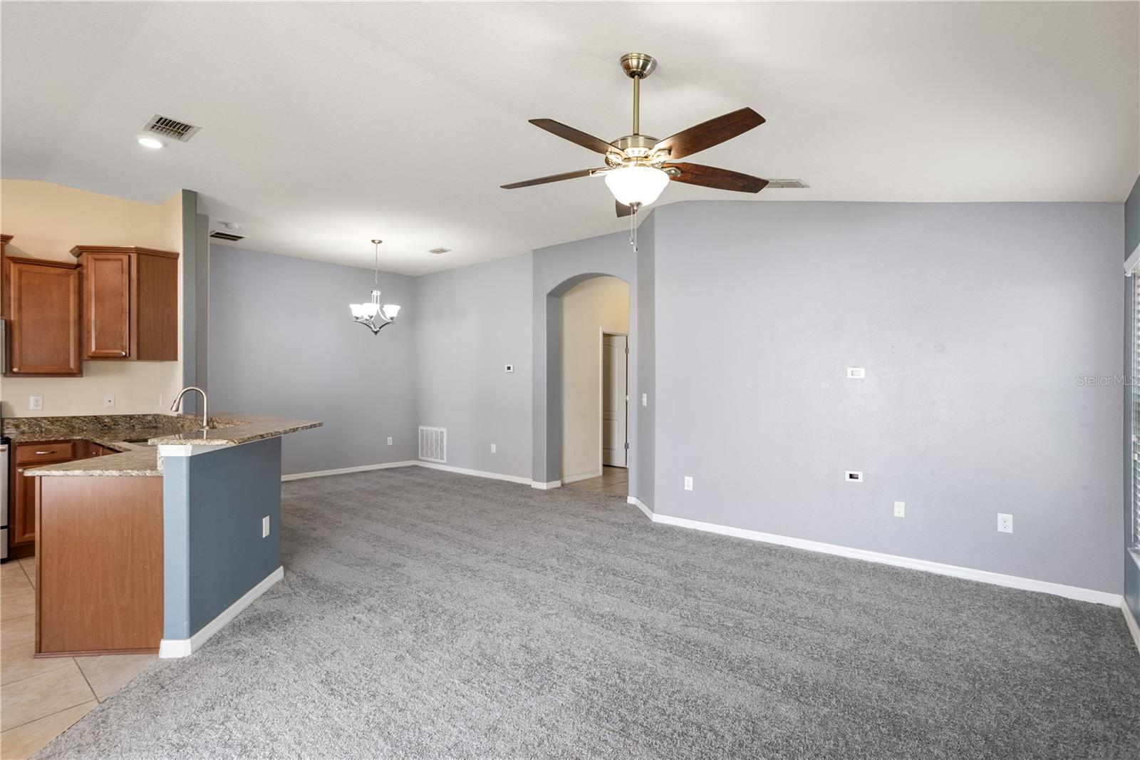 932 MEADOW GLADE DR, RUSKIN, FL, 33570