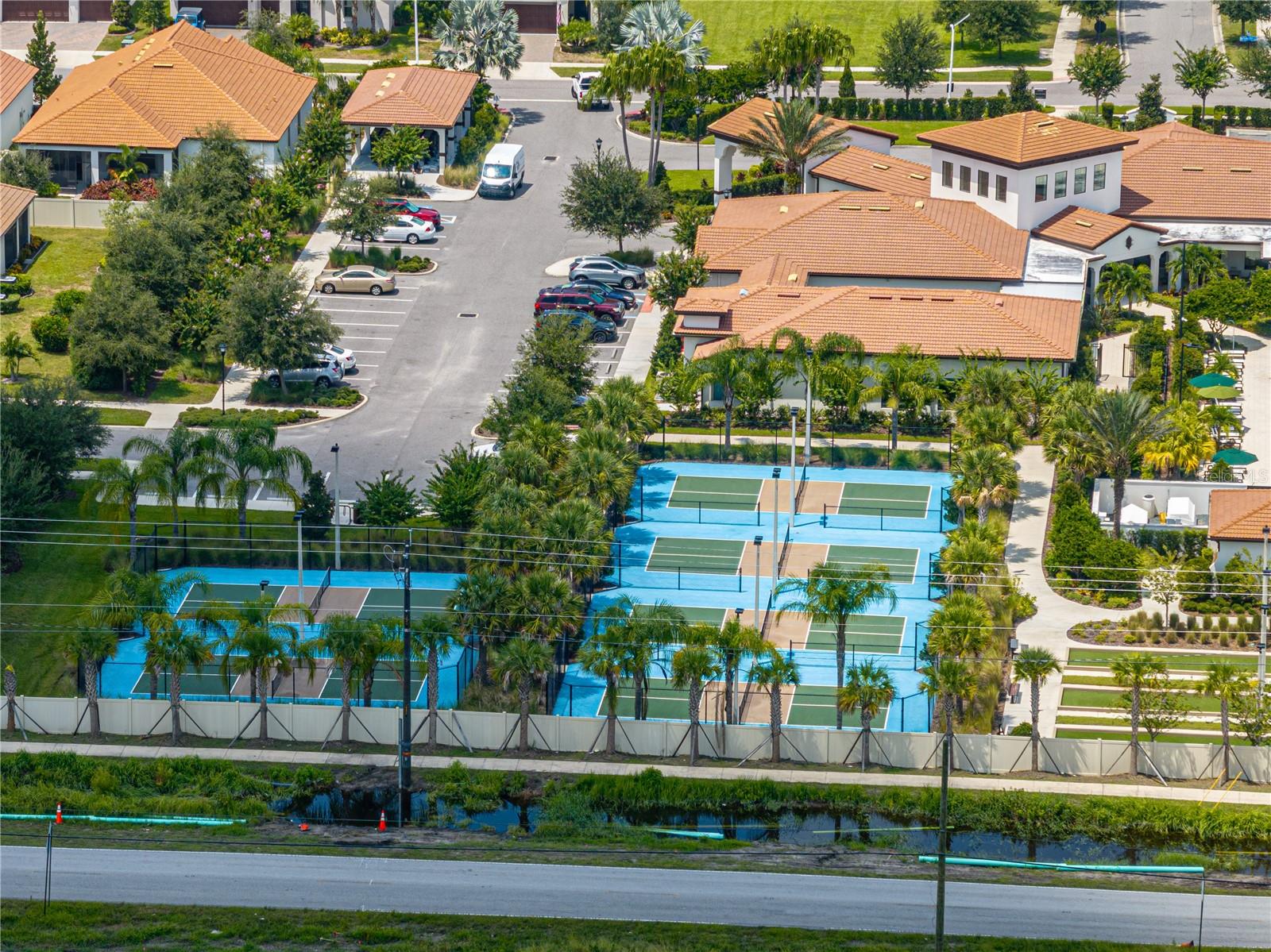 5303 TULIP DROP DR, WIMAUMA, FL, 33598