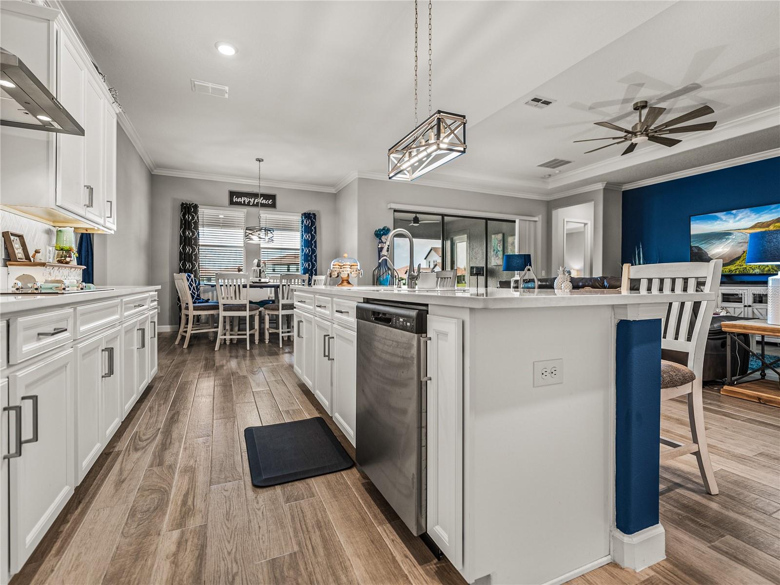 5303 TULIP DROP DR, WIMAUMA, FL, 33598