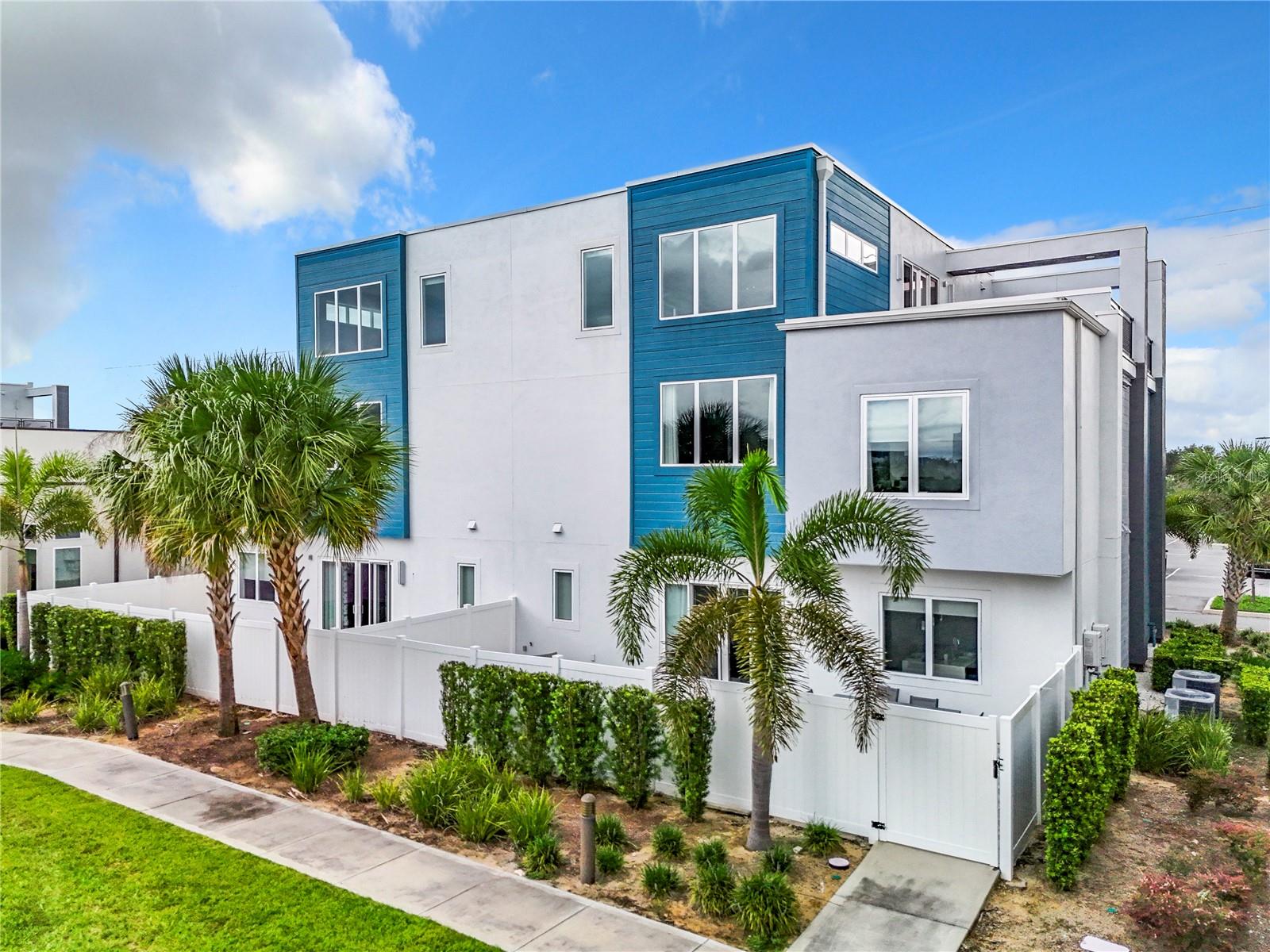 7740 SANDY RIDGE DR #100, REUNION, FL, 34747