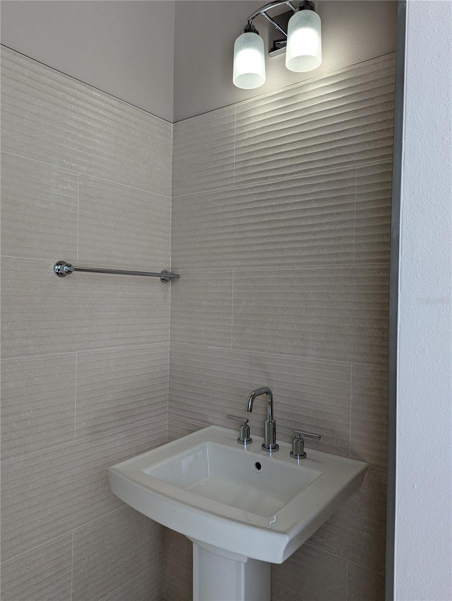 A4620571 Property Photo