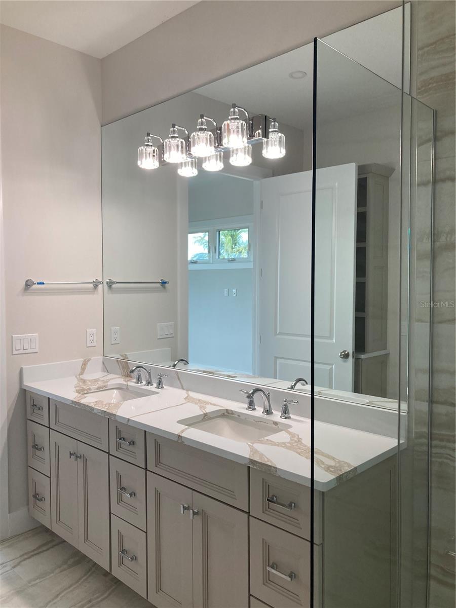 A4620571 Property Photo