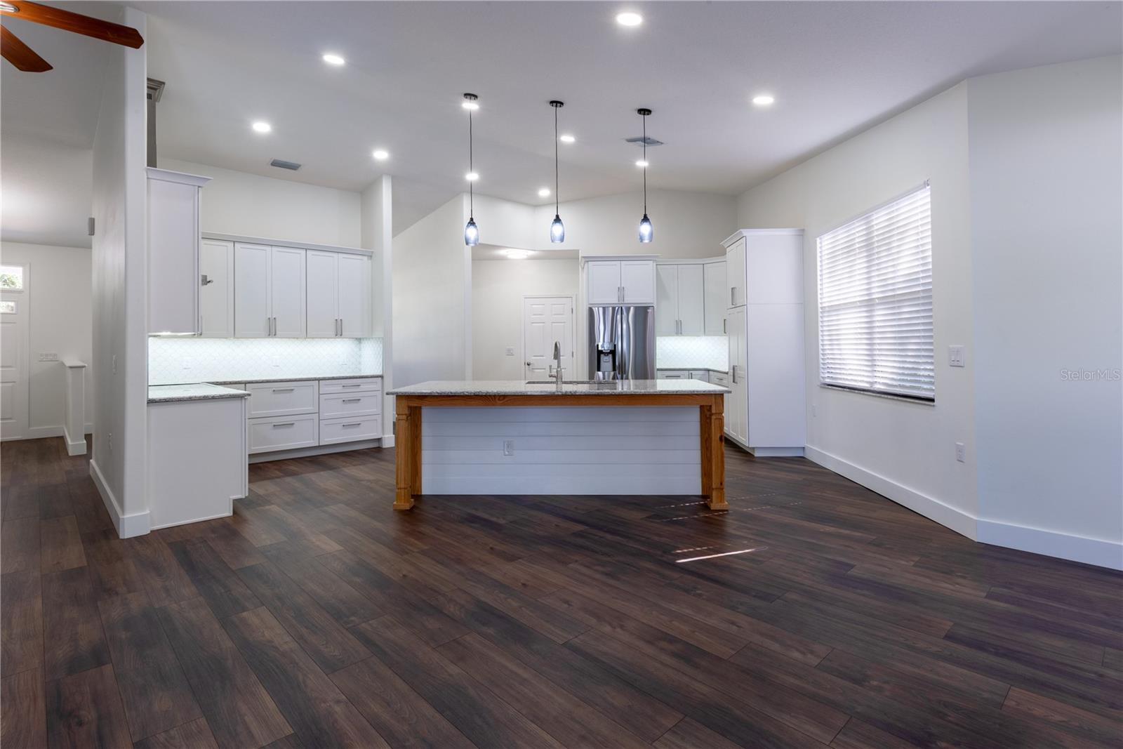 1109 S INDIANA AVE, GROVELAND, FL, 34736