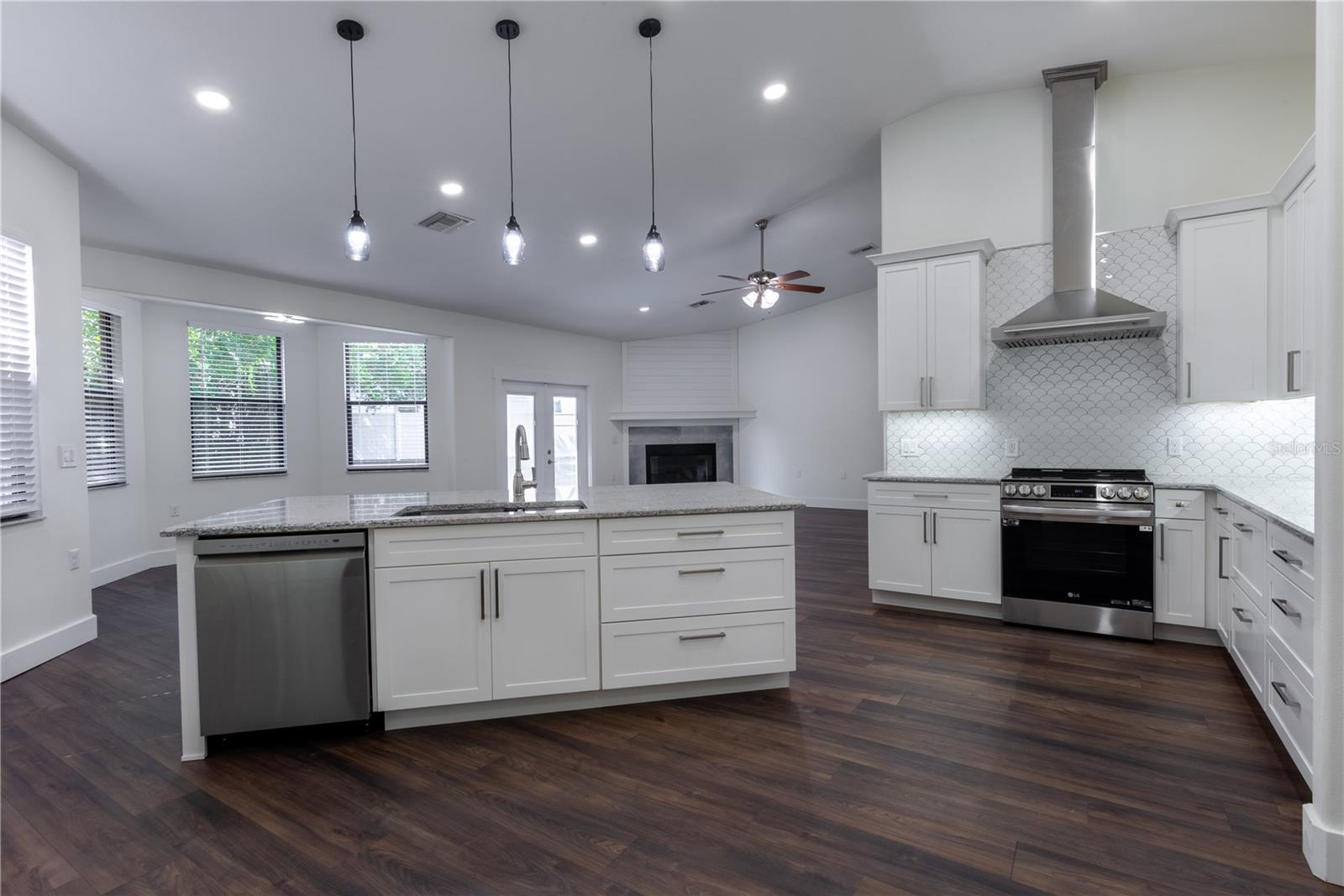 1109 S INDIANA AVE, GROVELAND, FL, 34736