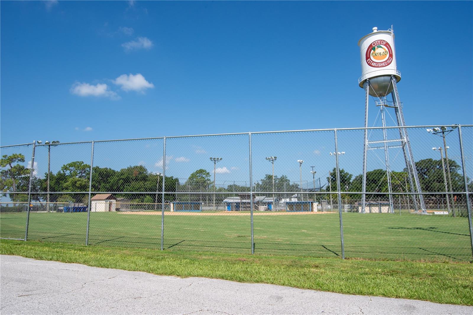 1109 S INDIANA AVE, GROVELAND, FL, 34736