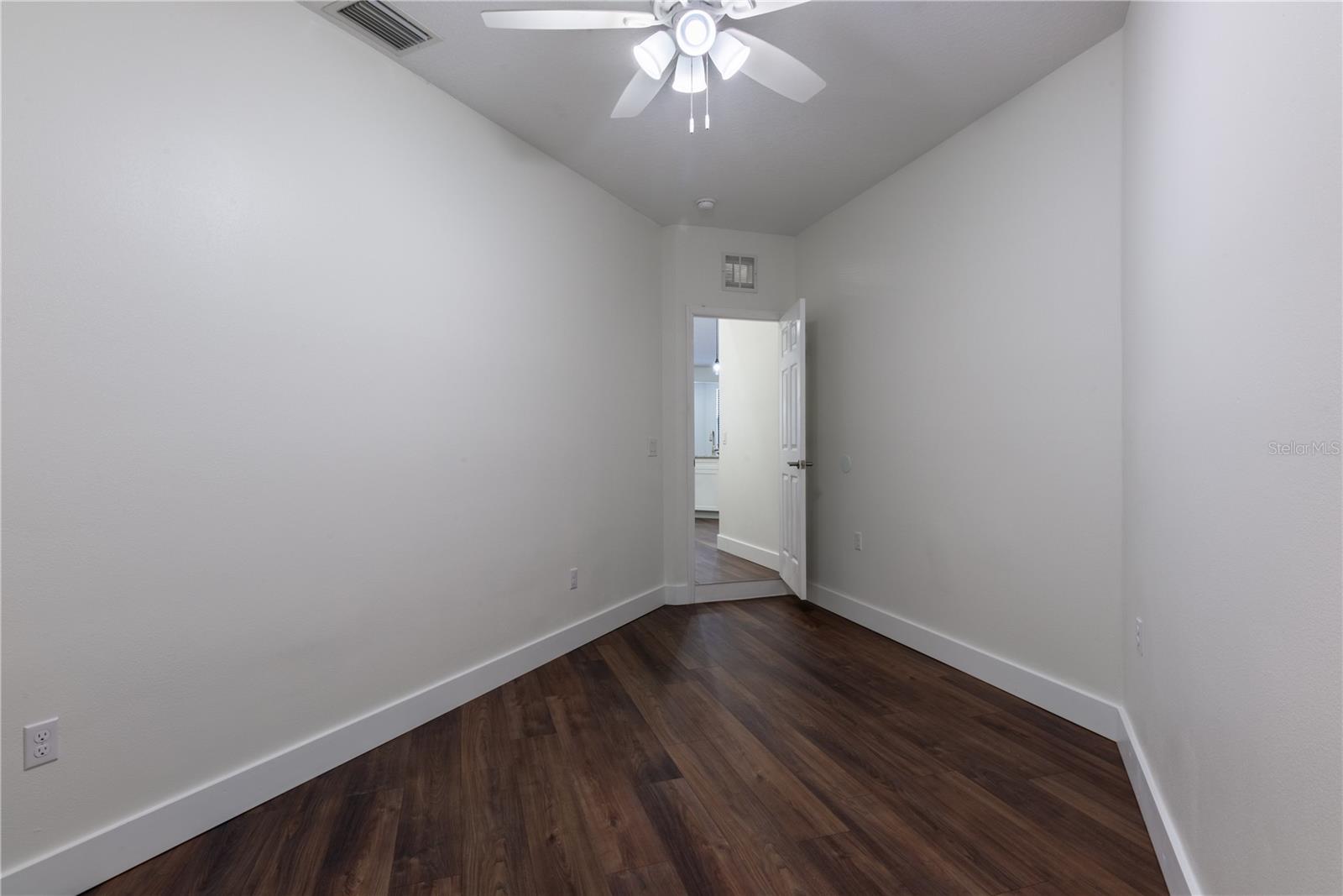 1109 S INDIANA AVE, GROVELAND, FL, 34736