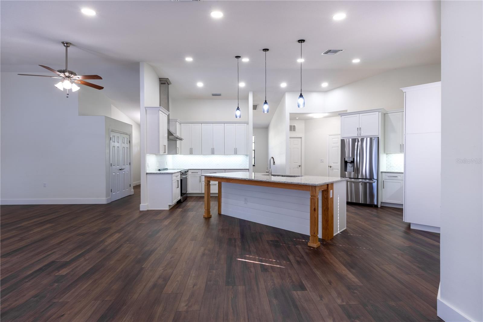 1109 S INDIANA AVE, GROVELAND, FL, 34736