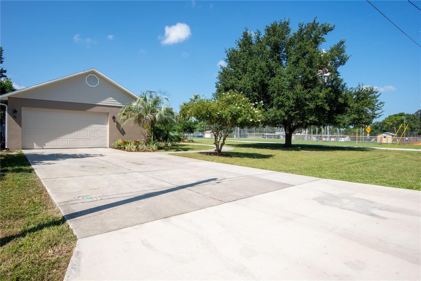 1109 S INDIANA AVE, GROVELAND, FL, 34736