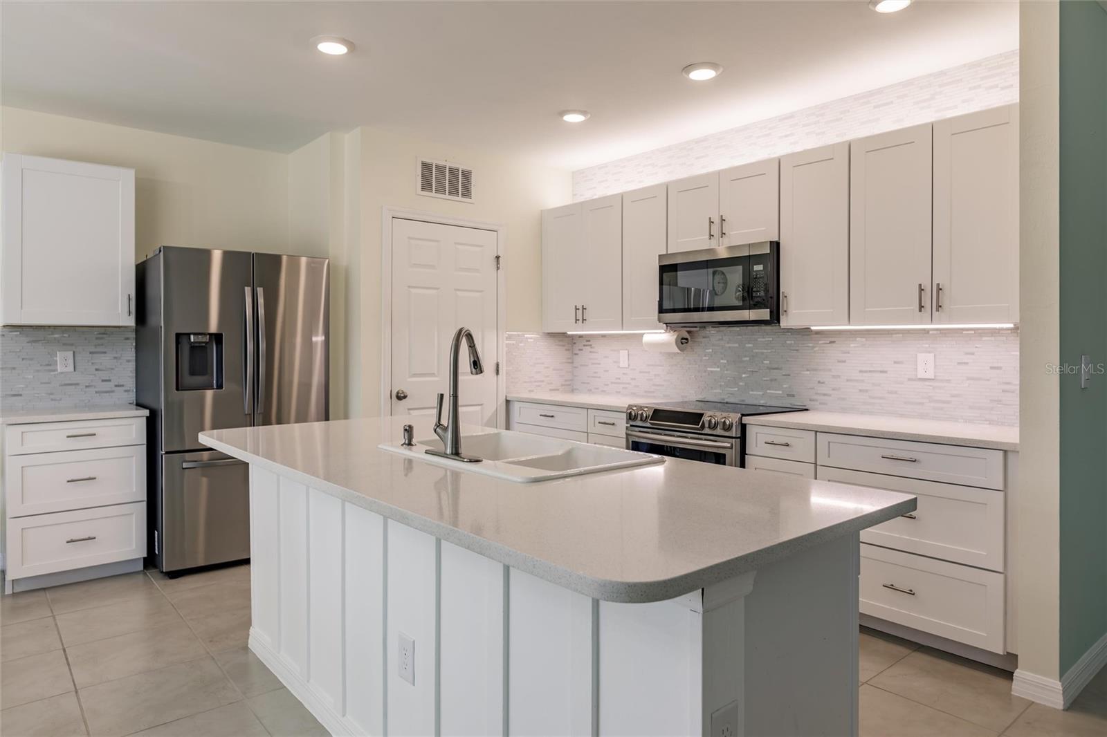 27261 GUAPORE DR, PUNTA GORDA, FL, 33983