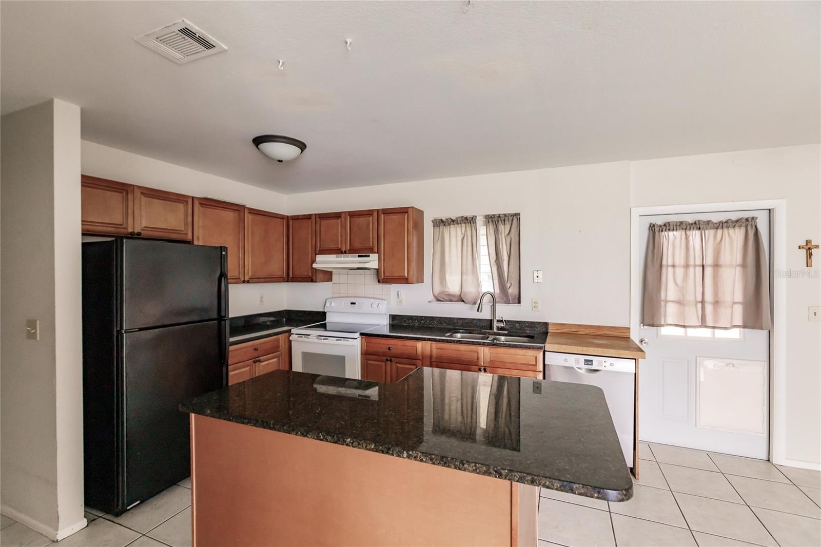 600 BEECHE TER NW, PORT CHARLOTTE, FL, 33948