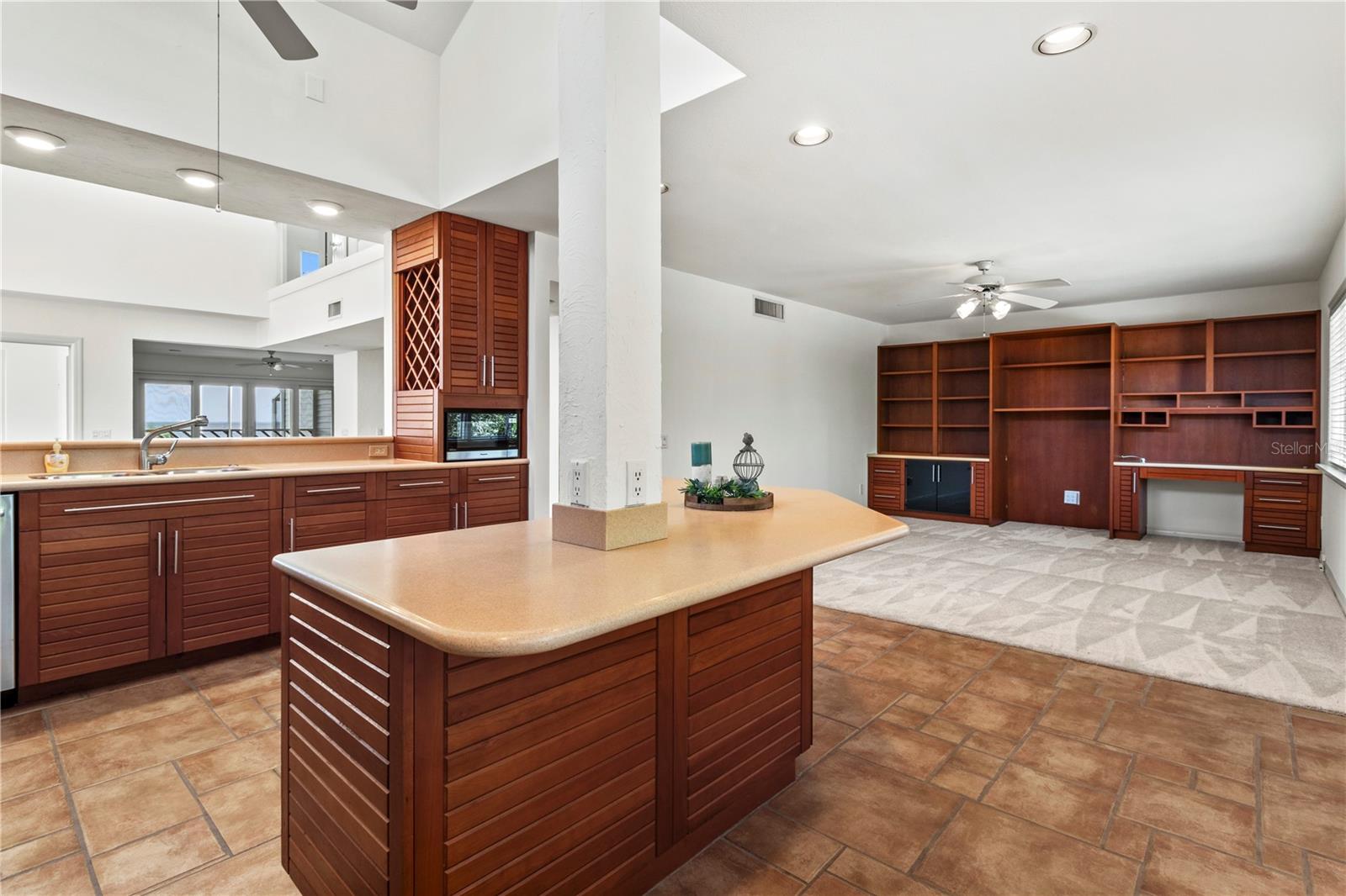 13 TIDY ISLAND BLVD #13, BRADENTON, FL, 34210