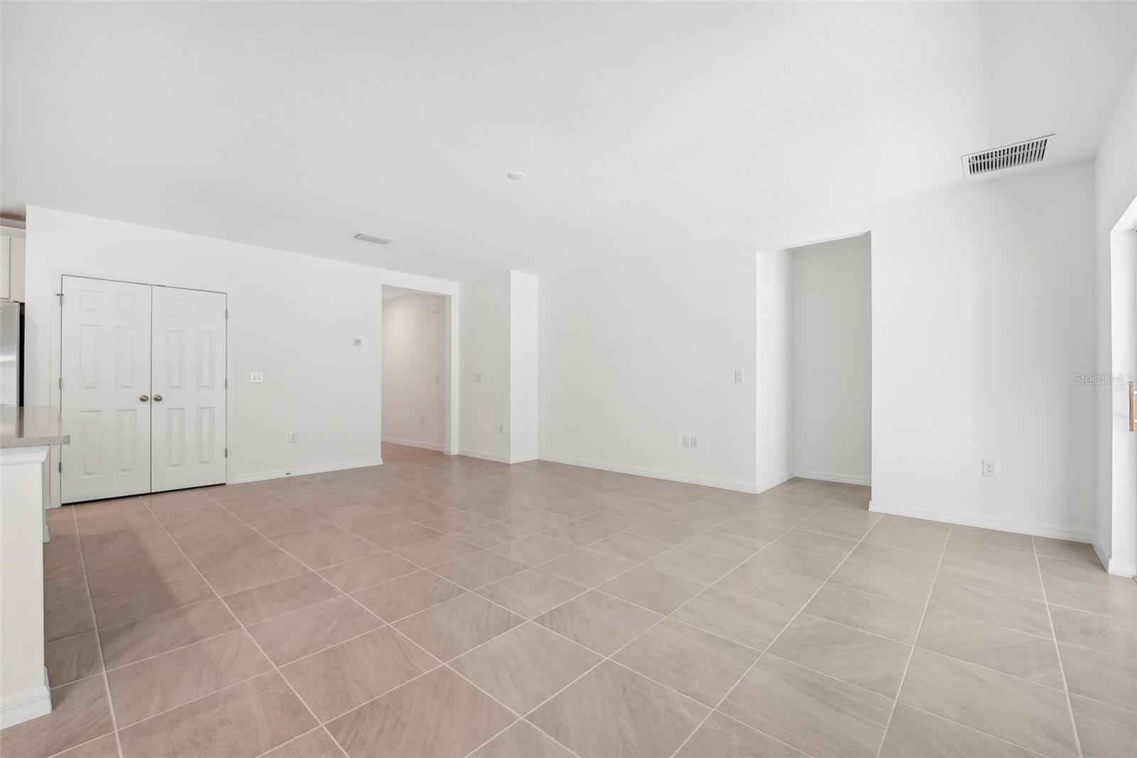 452 SHADOW GORGE WAY, EUSTIS, FL, 32736