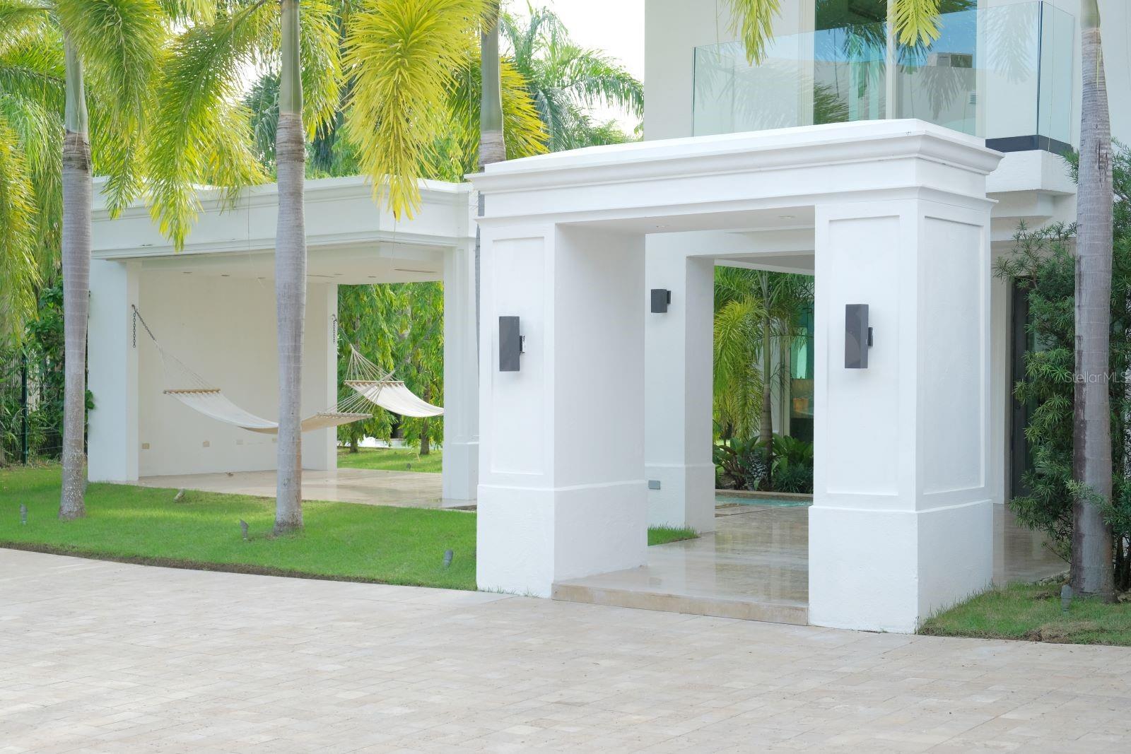 PR9108298 Property Photo