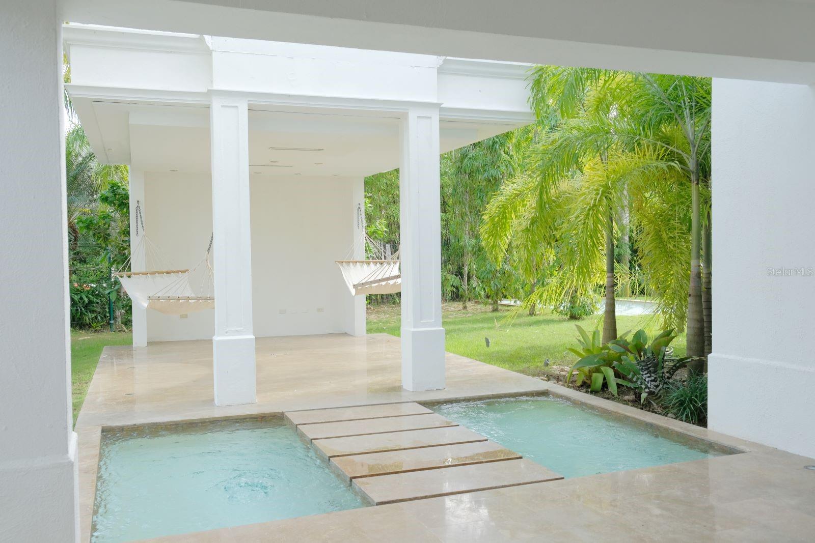 PR9108298 Property Photo