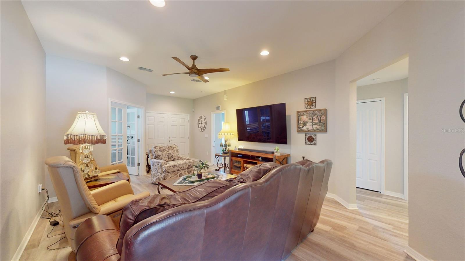 1067 SNIVELY CIR, LAKE HAMILTON, FL, 33851