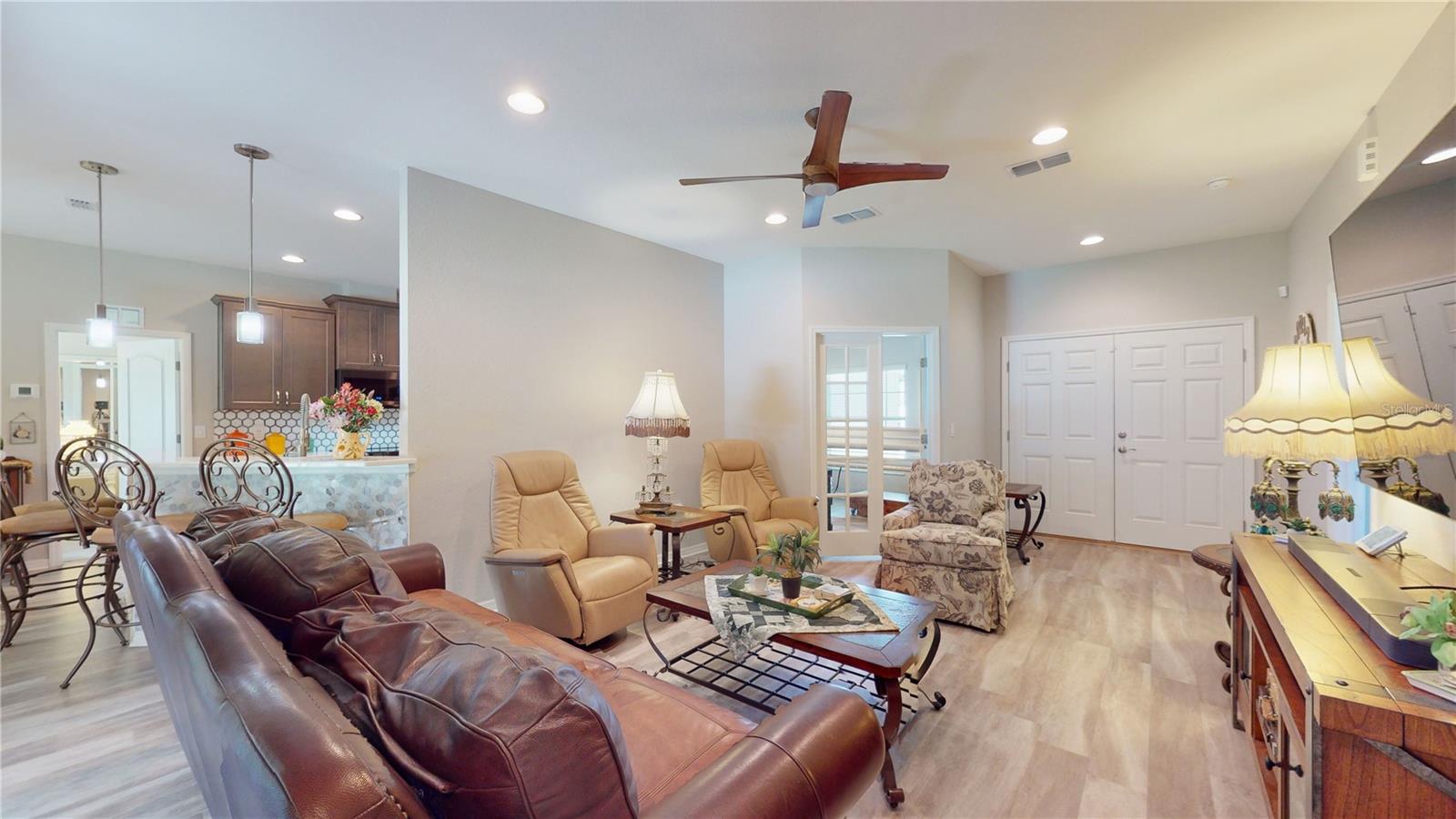 1067 SNIVELY CIR, LAKE HAMILTON, FL, 33851