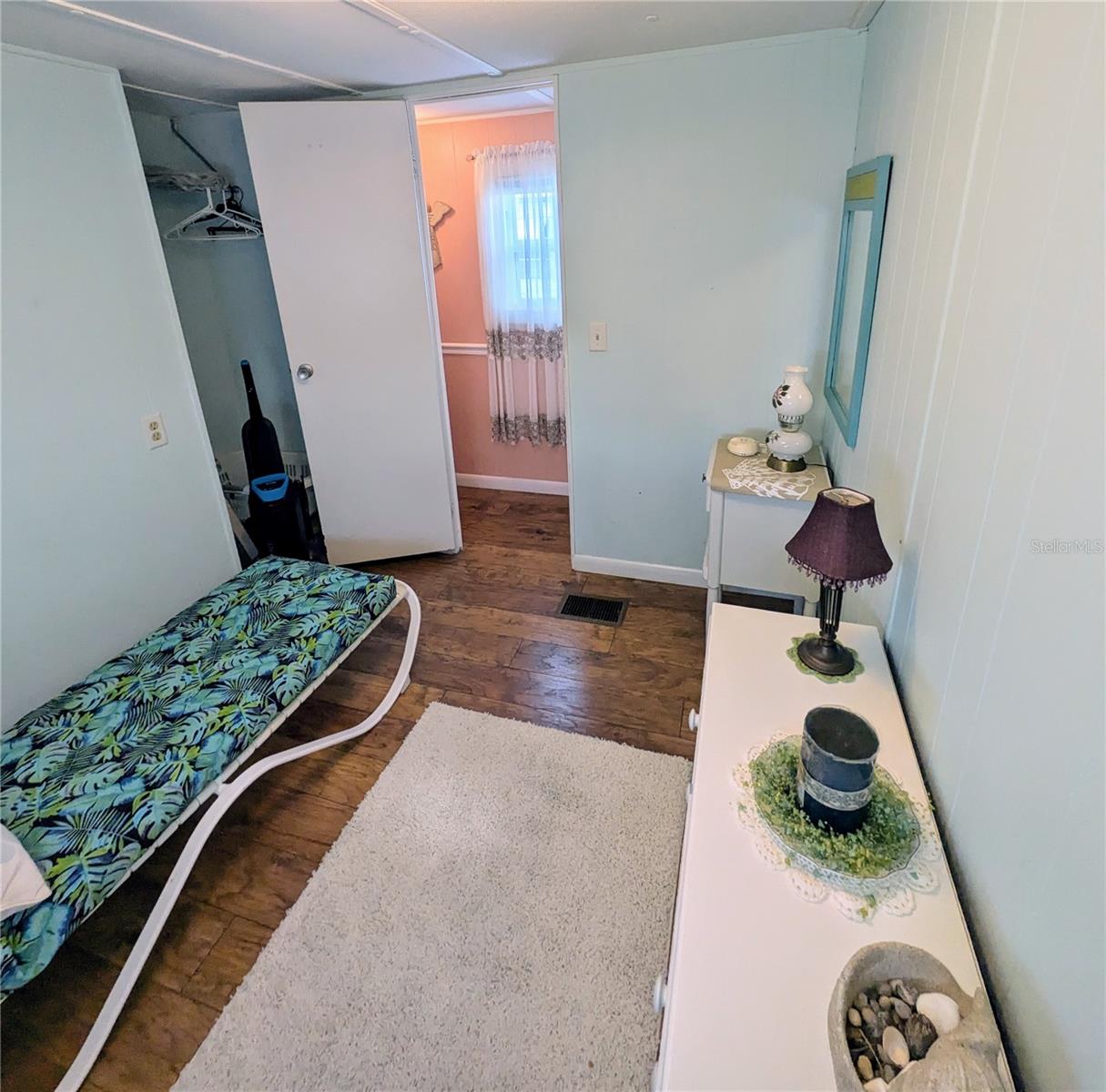 D6137824 Property Photo