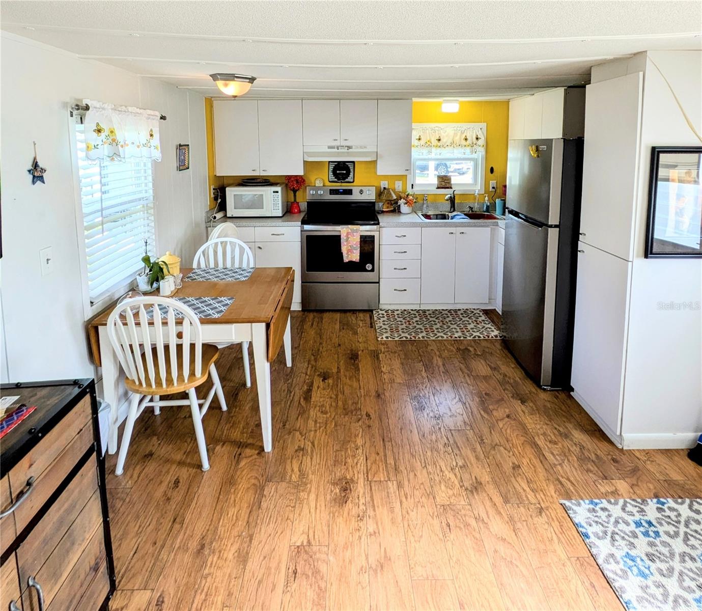 D6137824 Property Photo