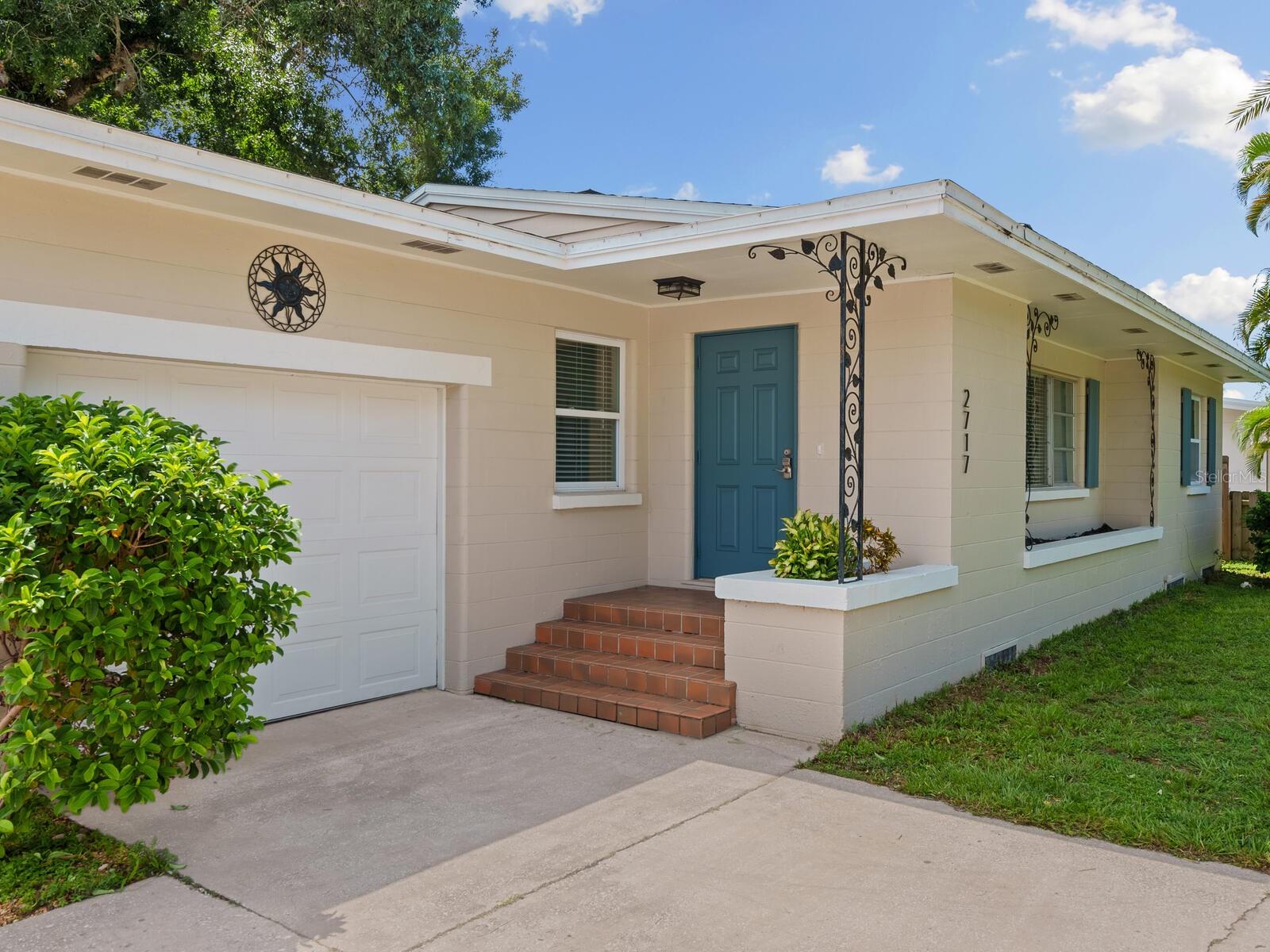 2717 GROVE PL, SARASOTA, FL, 34239