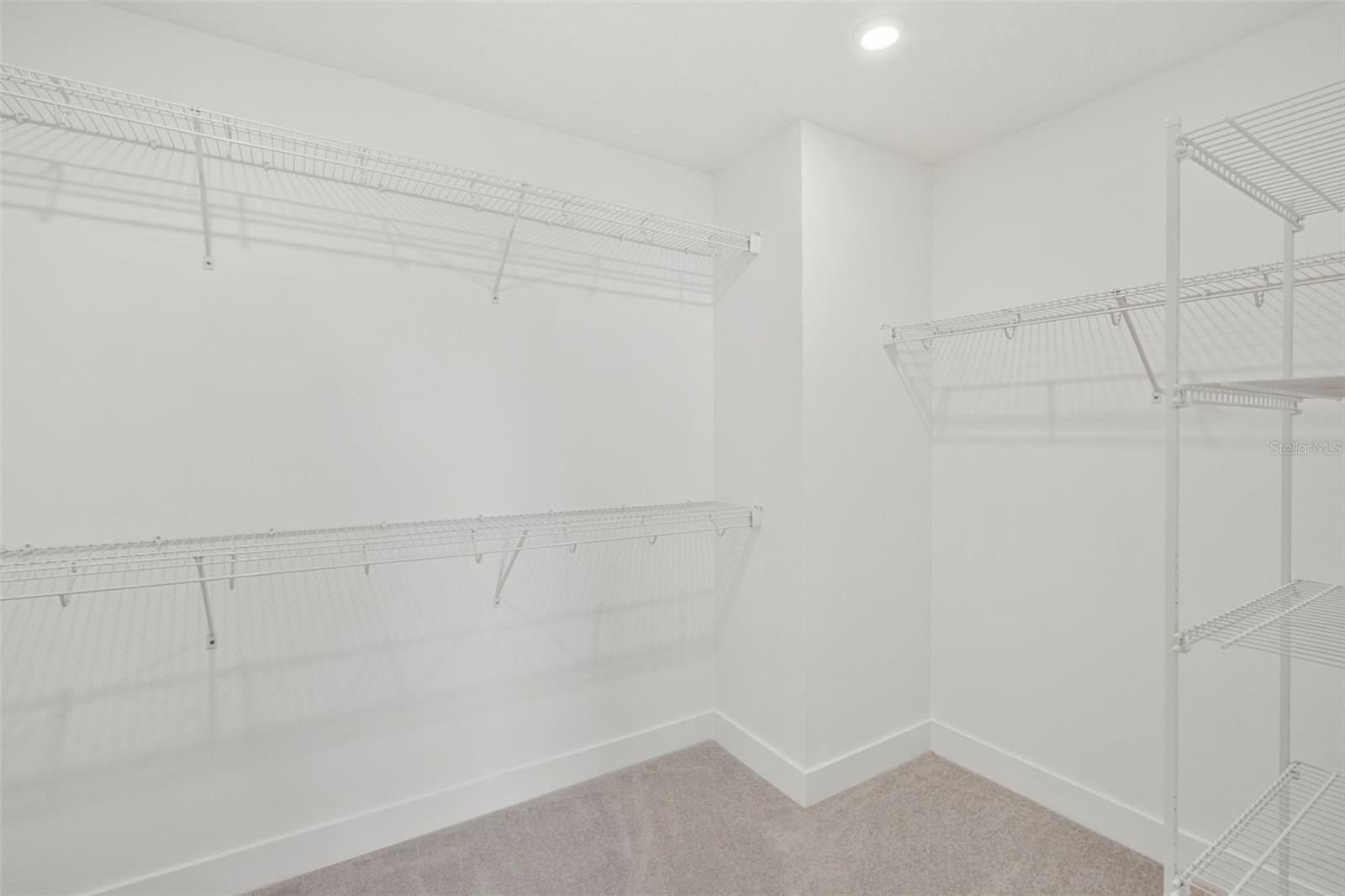 210 E JANETTE AVE, TAMPA, FL, 33603
