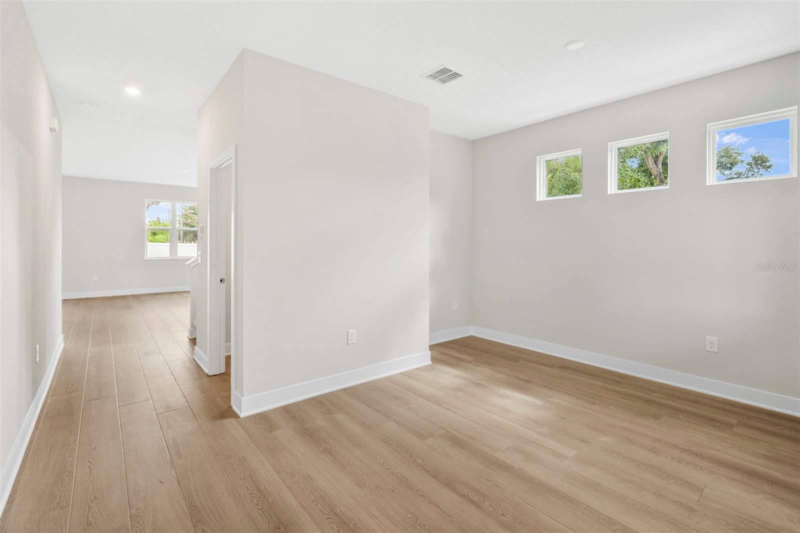 210 E JANETTE AVE, TAMPA, FL, 33603