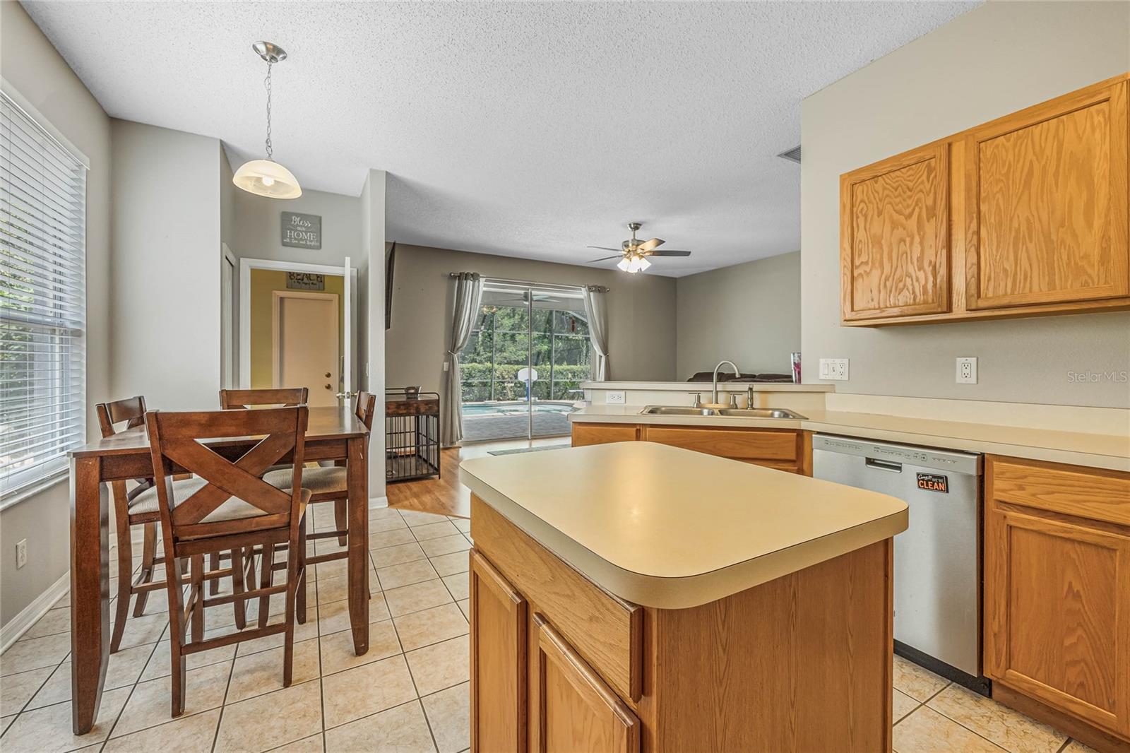 1245 REAGANS RESERVE BLVD, APOPKA, FL, 32712