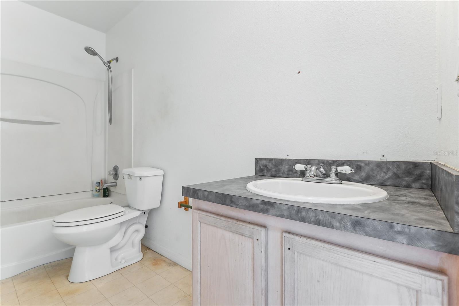 2548 LYNDSCAPE ST, ORLANDO, FL, 32833
