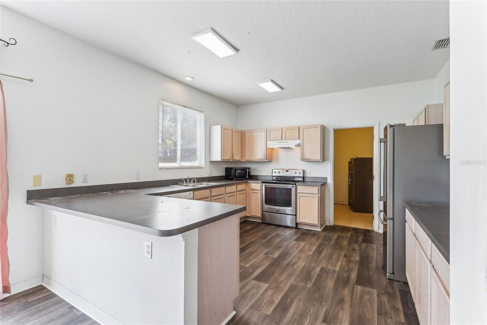 2548 LYNDSCAPE ST, ORLANDO, FL, 32833
