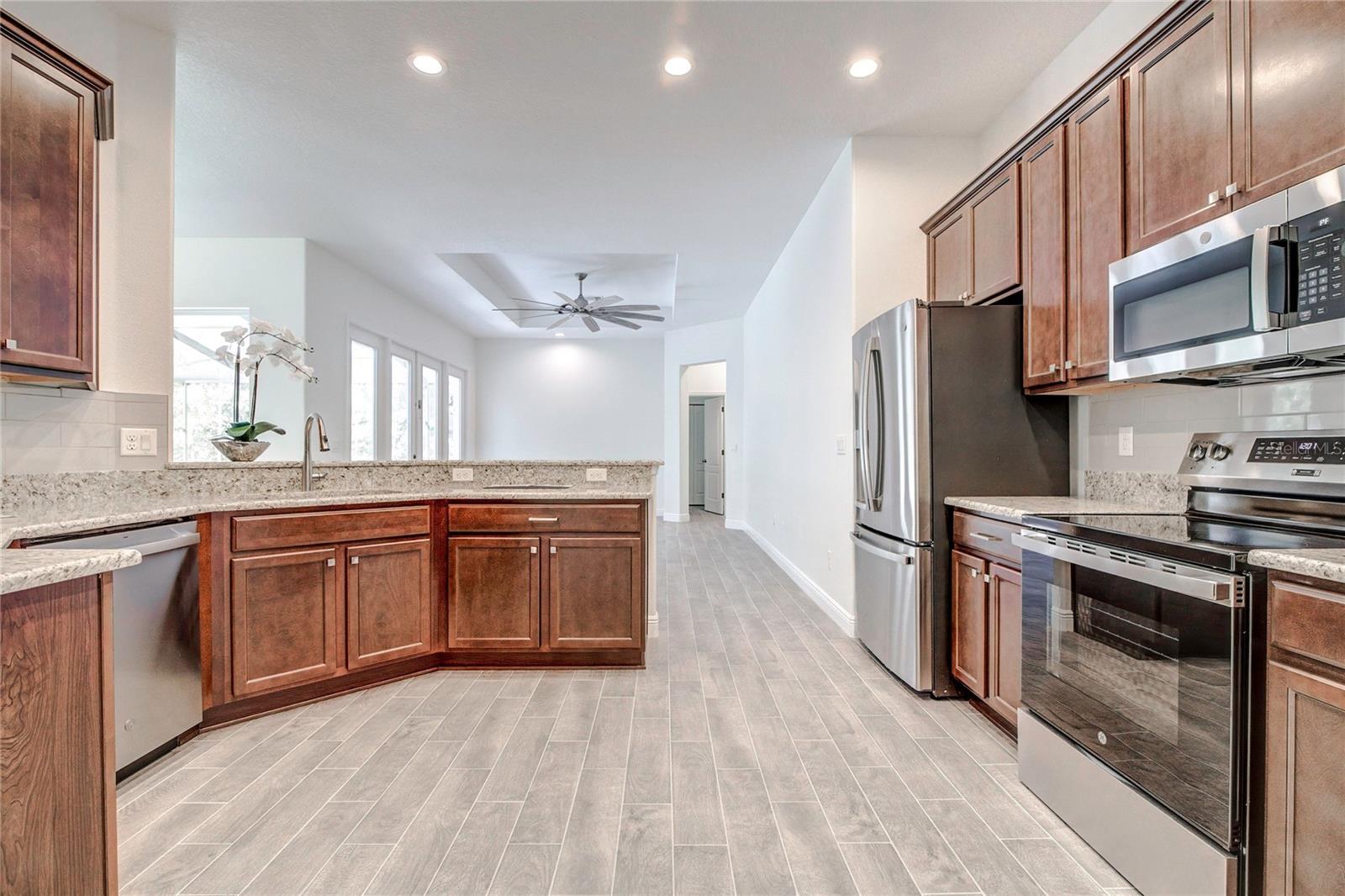 12 CORKWOOD BLVD, HOMOSASSA, FL, 34446