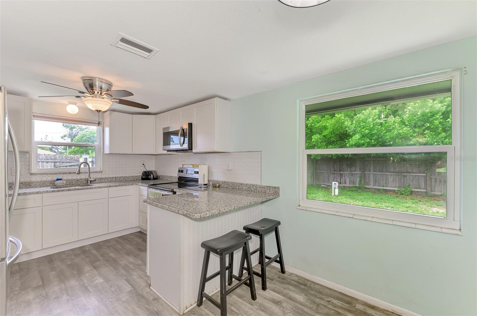 2900 SIESTA DR, VENICE, FL, 34293