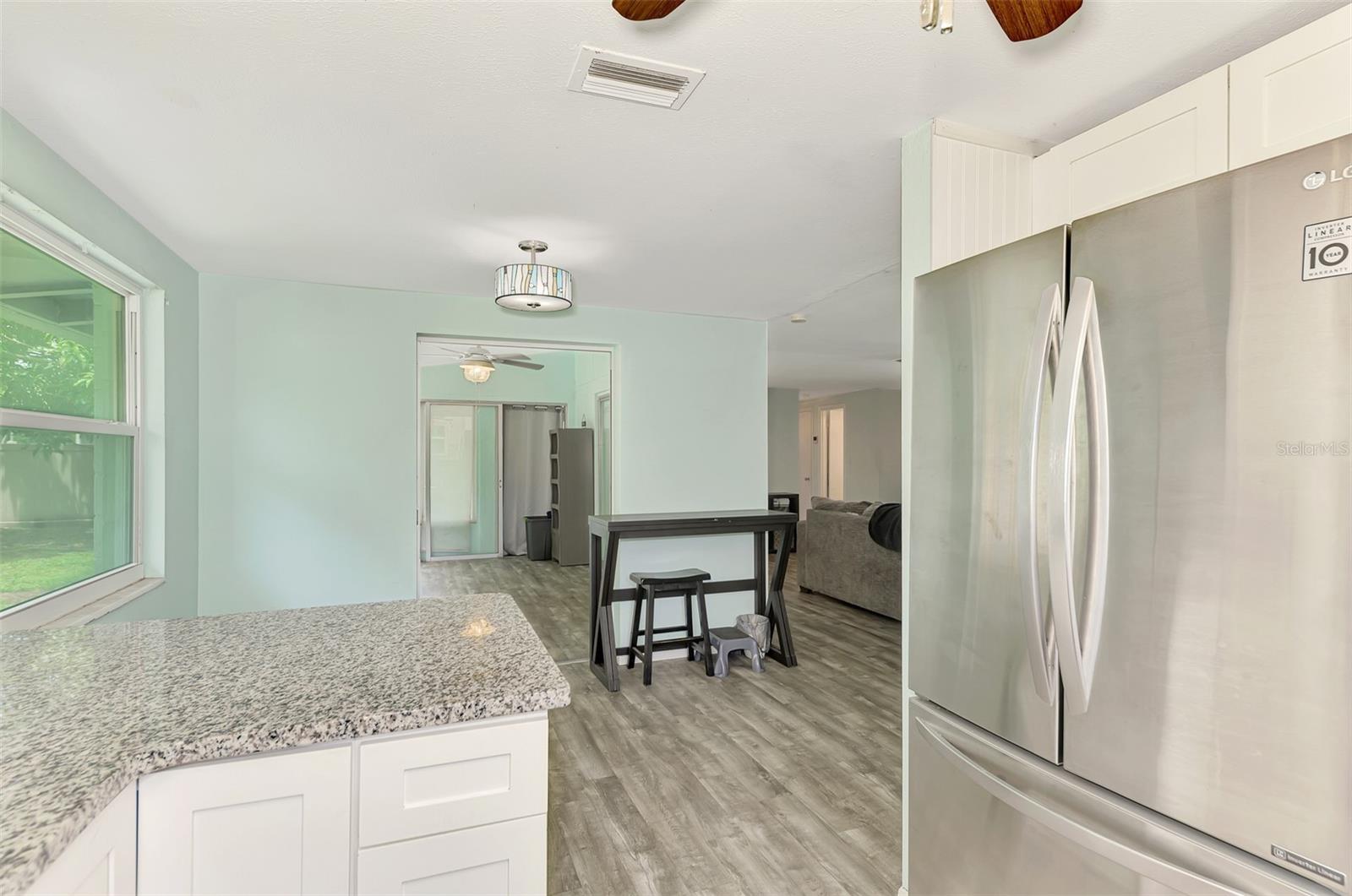 2900 SIESTA DR, VENICE, FL, 34293