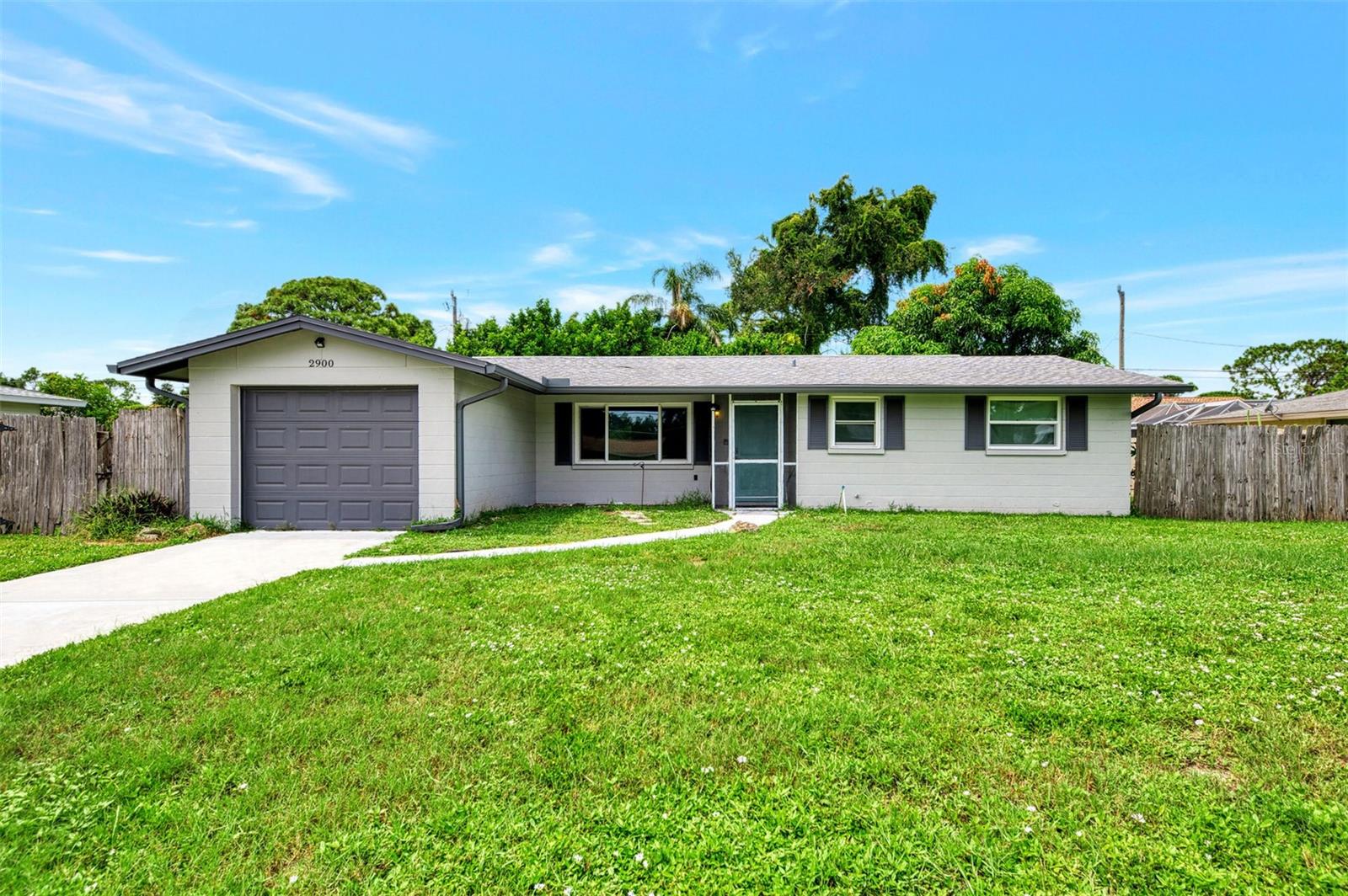 2900 SIESTA DR, VENICE, FL, 34293