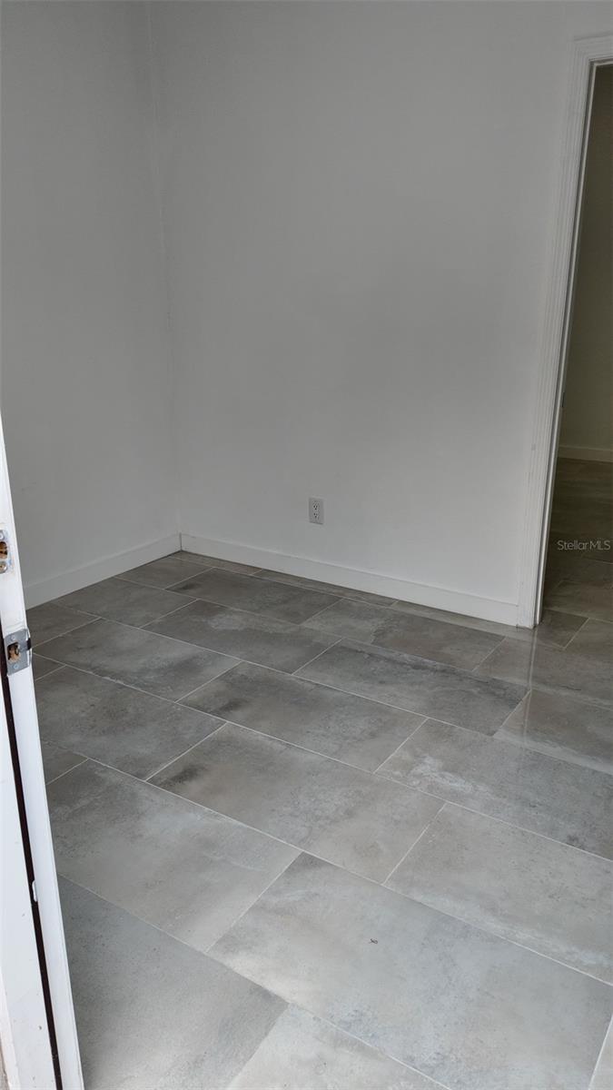 8920 N NEWPORT AVE, TAMPA, FL, 33604