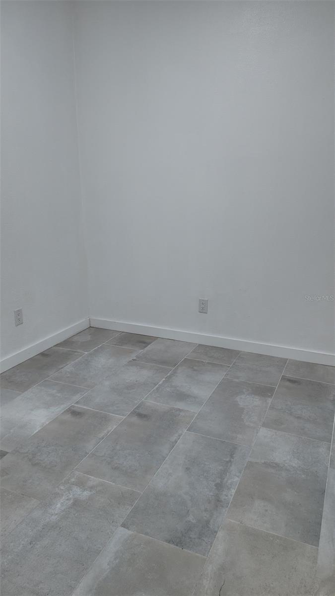 8920 N NEWPORT AVE, TAMPA, FL, 33604