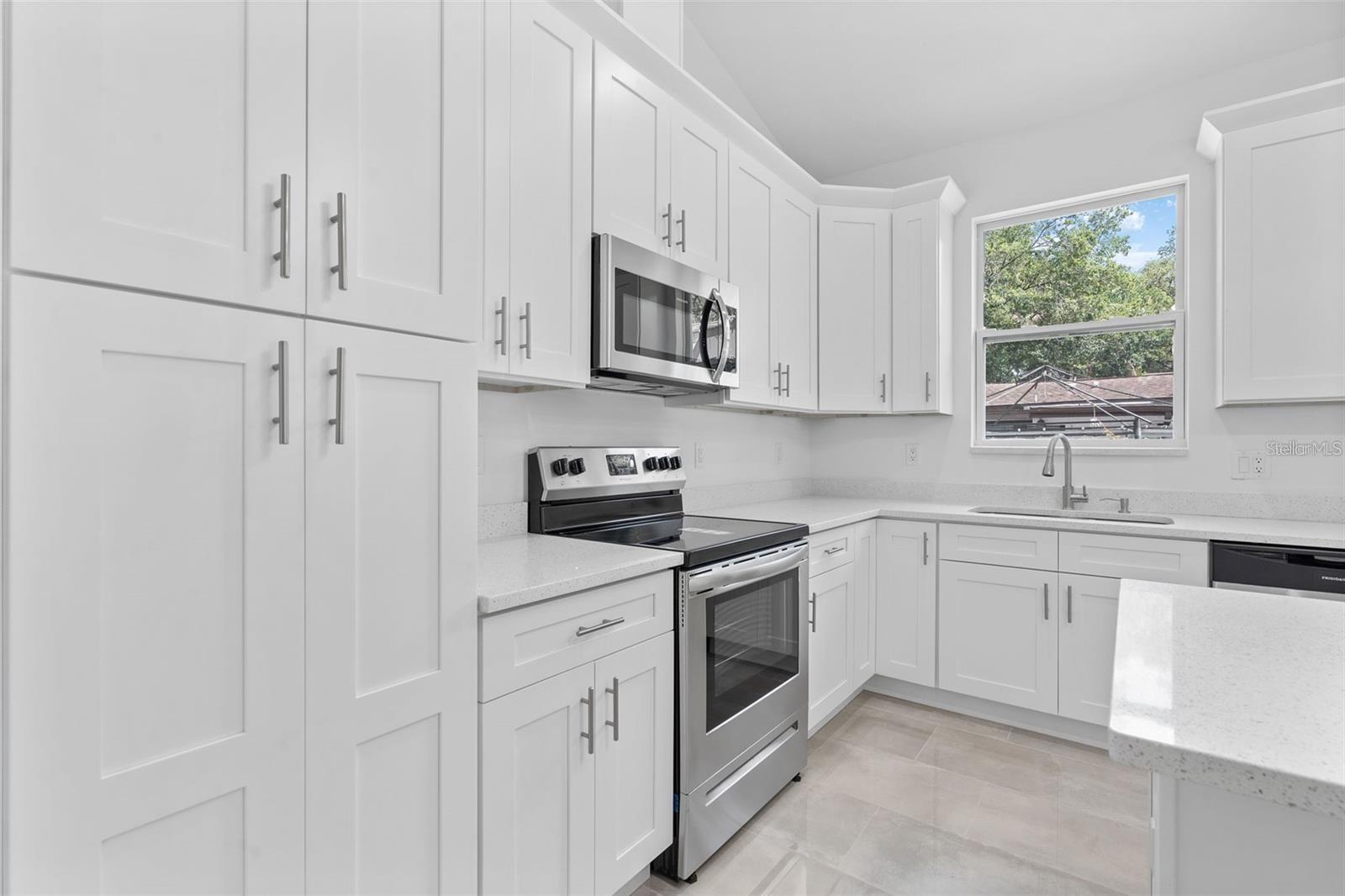 8920 N NEWPORT AVE, TAMPA, FL, 33604