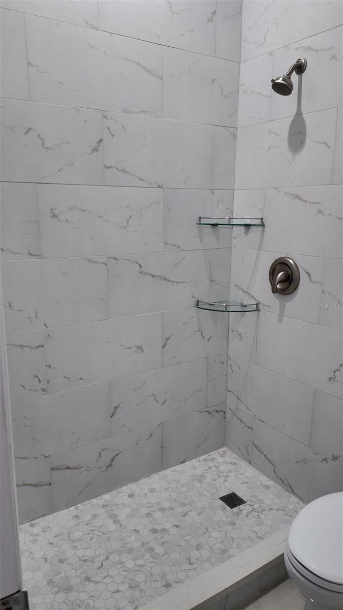 8920 N NEWPORT AVE, TAMPA, FL, 33604