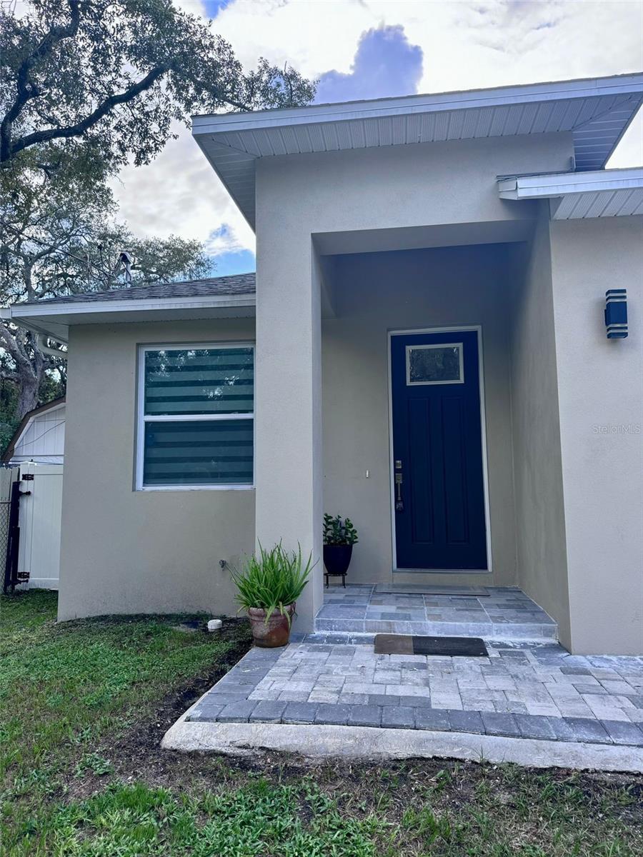 8920 N NEWPORT AVE, TAMPA, FL, 33604