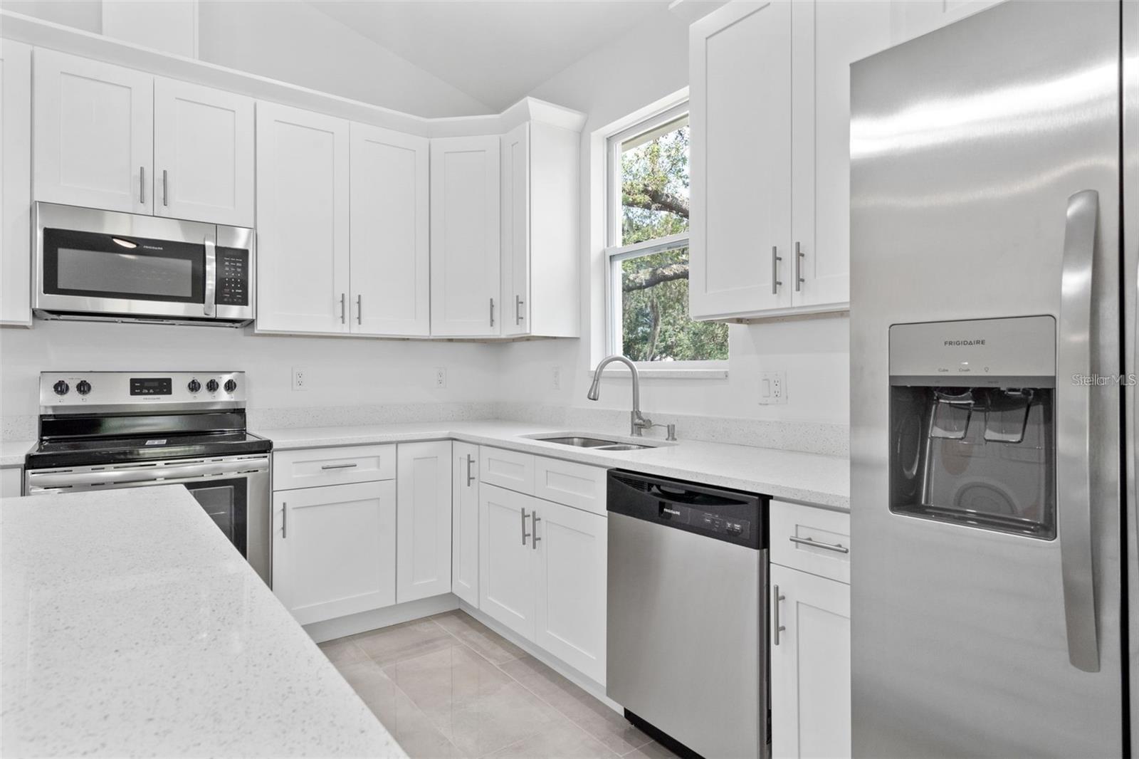 8920 N NEWPORT AVE, TAMPA, FL, 33604